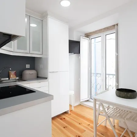 Flh Mouraria Charming Flat Ii *